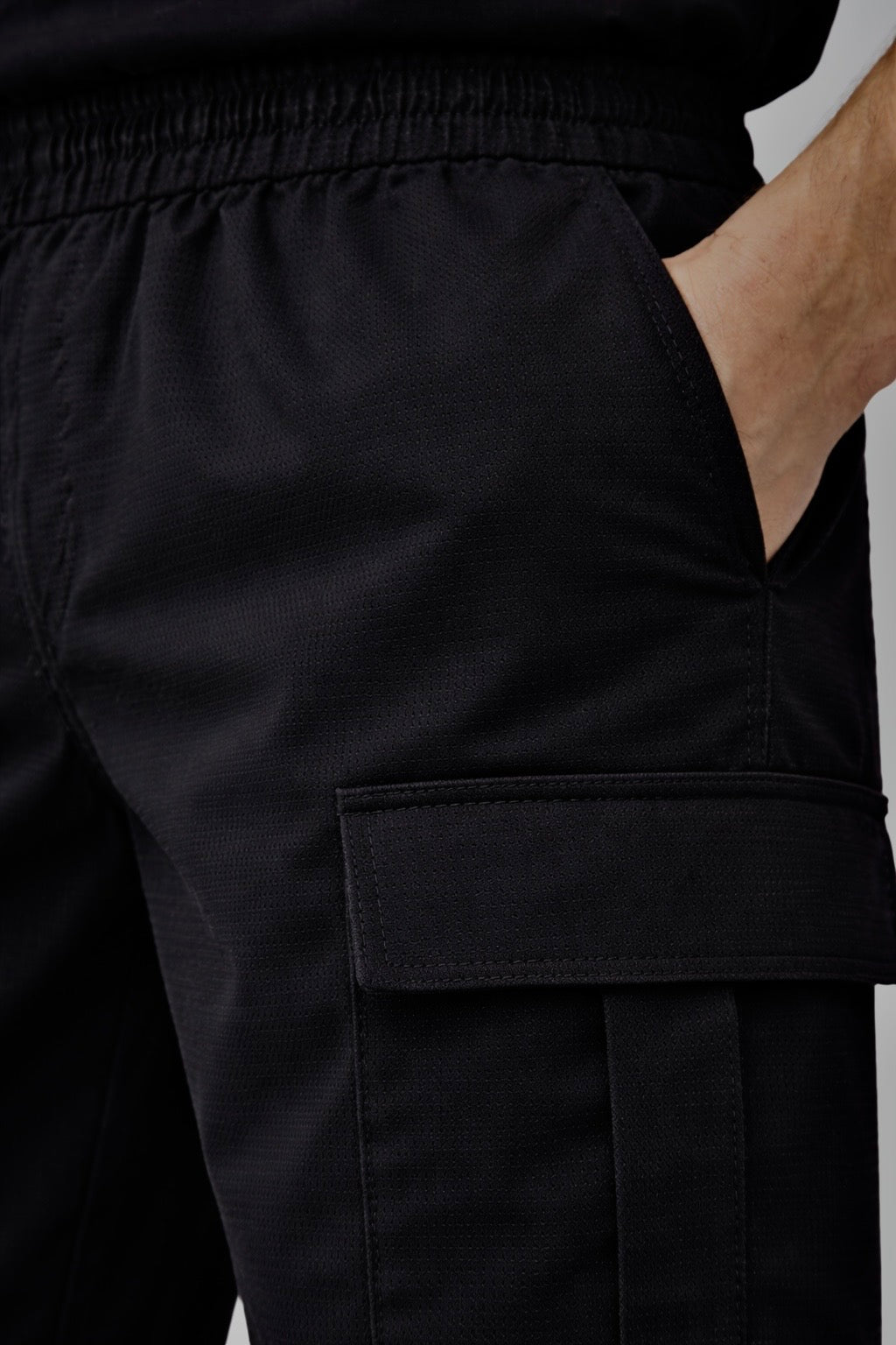 Six Pocket Cargo Trouser - Black